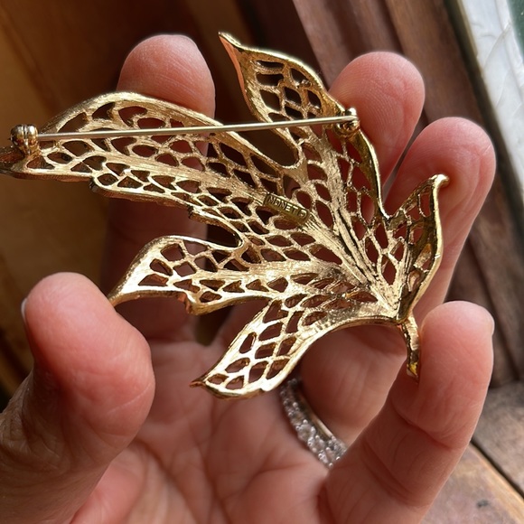 MONET brooch - Picture 3 of 4